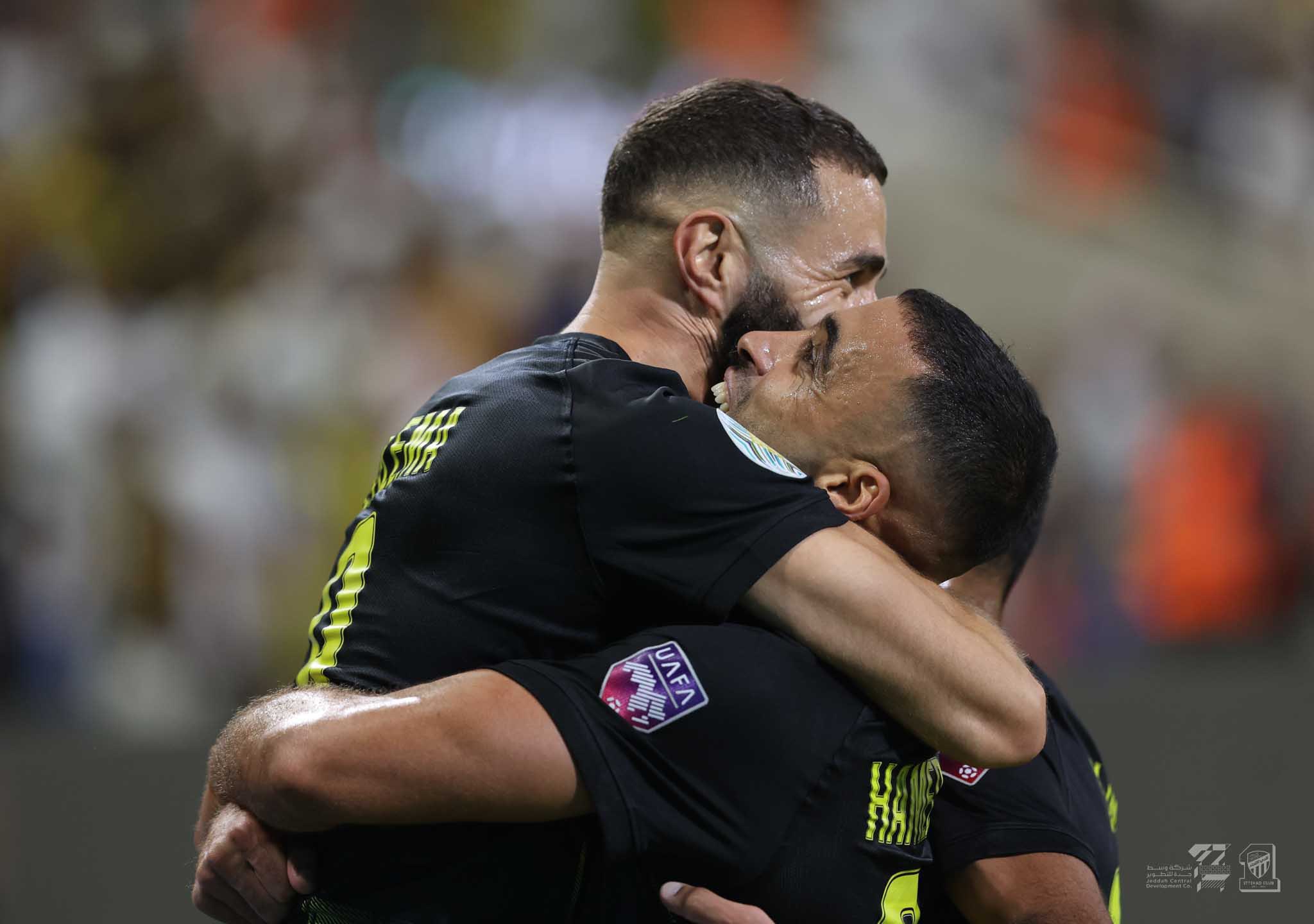 摩洛哥绝杀曼联，本泽马统治全场的简单介绍