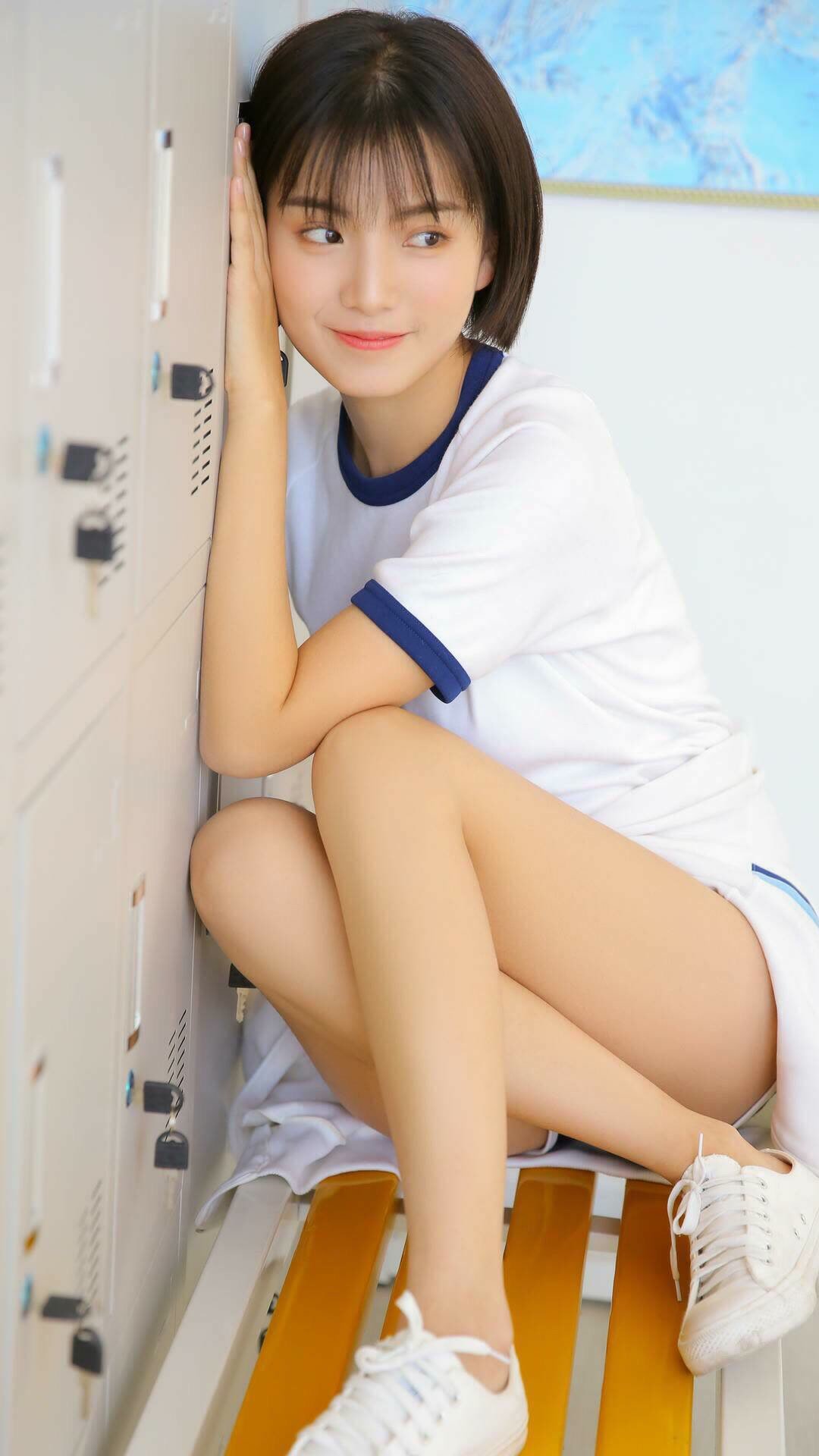 活塞引擎撕裂赛道，克莱的刹车盘在开拓者腹地轰鸣