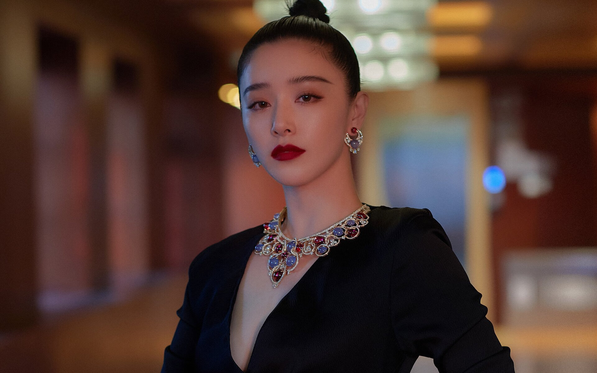 以下是为您构思的文章标题和正文